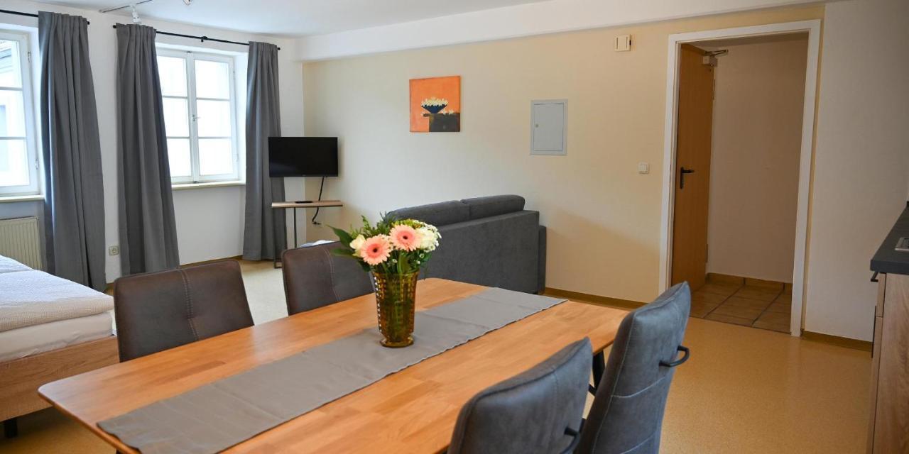 Ferienappartements Intour Ockfen Bagian luar foto